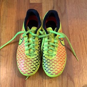 nike magista soccer cleats